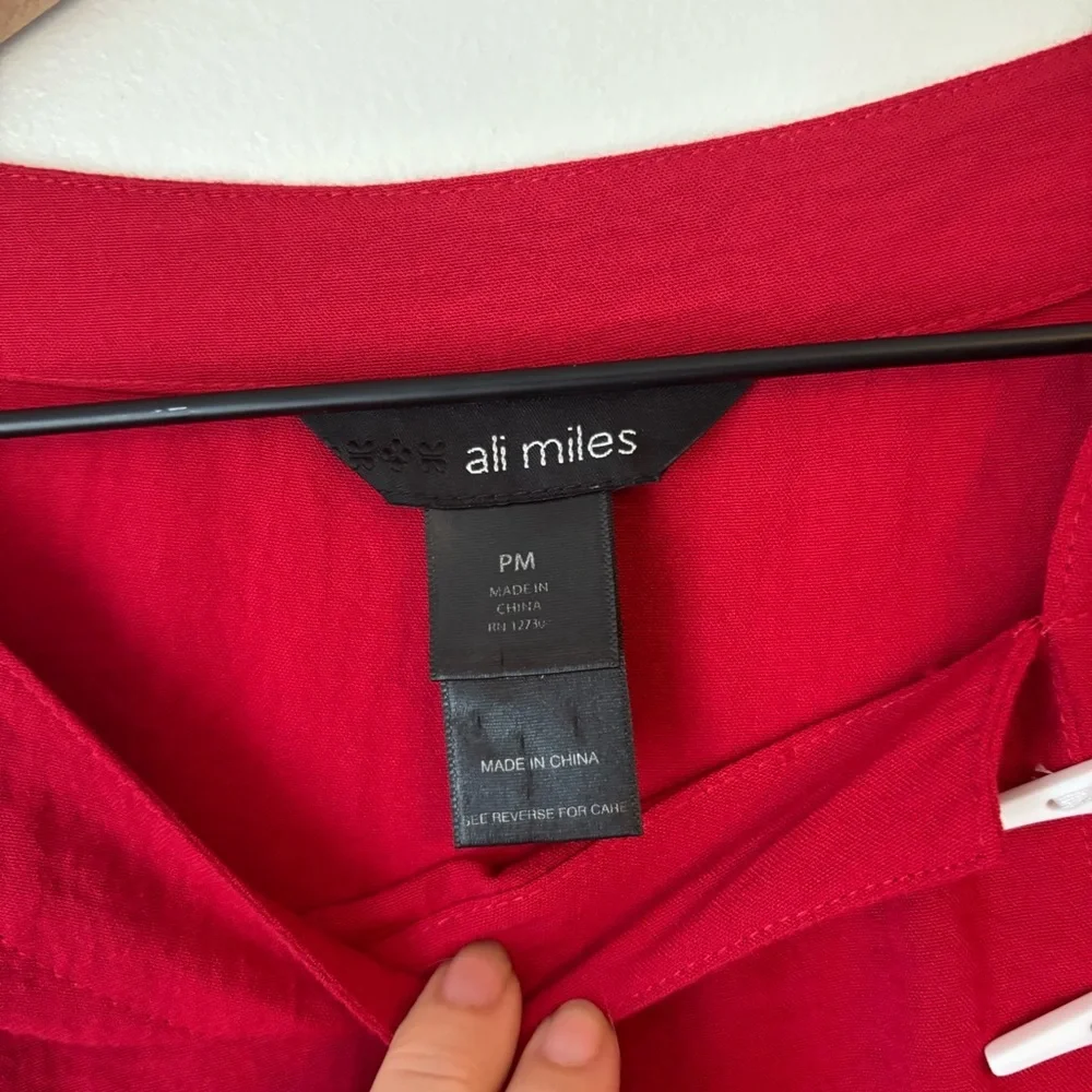 Ali Miles Red Boxy Blouse with 3/4 Sleeves petite Medium - Picture 3 of 9